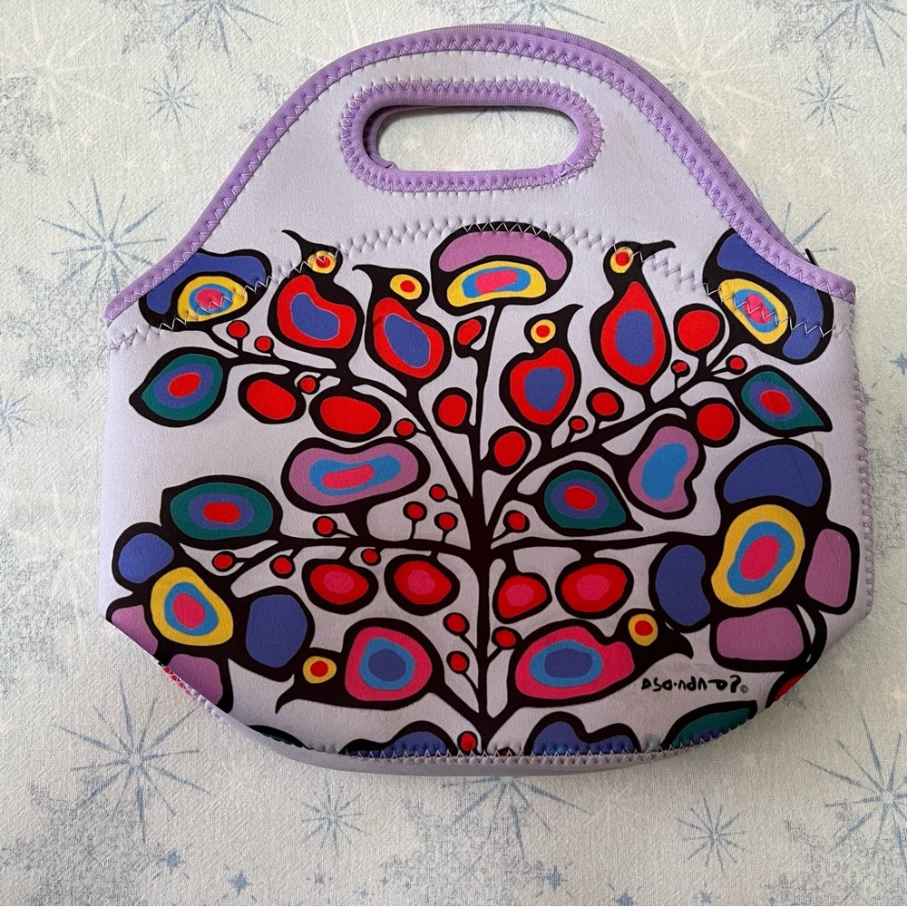Make-up cosmetic bag.